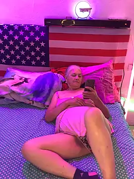 Grandma Mature23 online show from March 20, 2025, 2:08 am