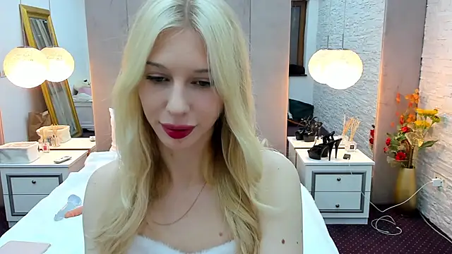 Snapshot of Yanna_miana chatting on December 24, 2024, 5:13 pm Yanna miana online show from December 24, 2024, 5:13 pm