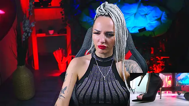 MonicaMaxwel online show from February 18, 2025, 6:15 pm