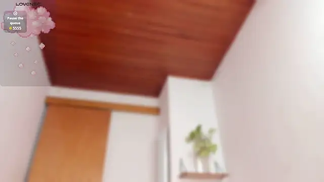 Gingerdoll   online show from April 8, 2026, 3:50 am