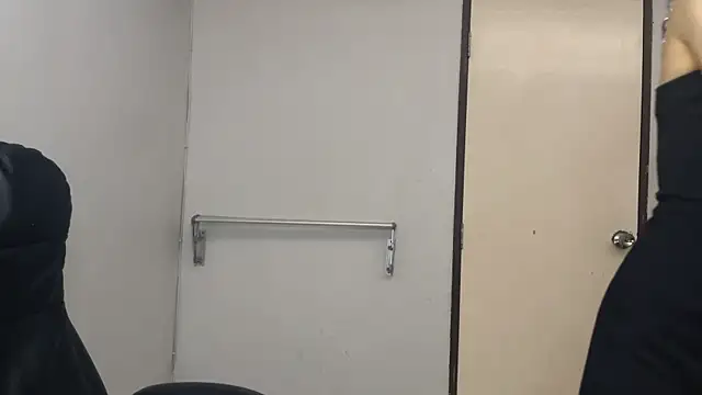 SassyJessi online show from November 18, 2025, 4:06 am