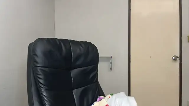 SassyJessi online show from November 21, 2025, 4:11 am