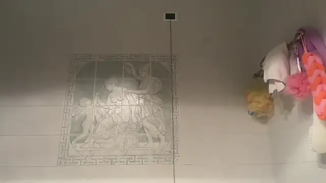 Snapshot of sensuale88modello chatting on February 23, 2026, 2:14 pm sensuale88modello online show from February 23, 2026, 2:14 pm