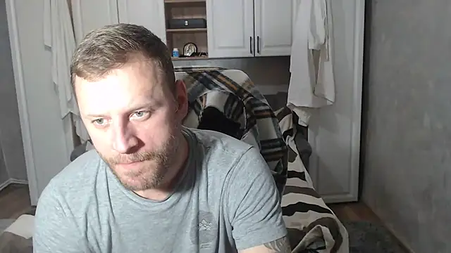 ANGELALEXYNO2024 online show from November 27, 2025, 3:03 pm