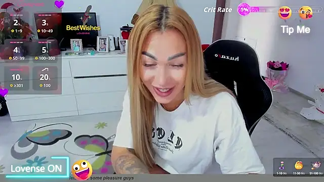 Snapshot of GlossyDiamondX chatting on September 9, 2025, 6:24 am GlossyDiamondX online show from September 9, 2025, 6:24 am