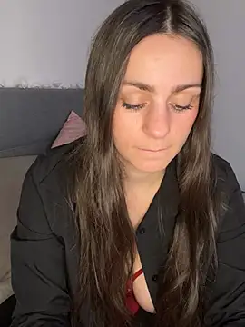 Snapshot of Loella-Rose chatting on December 10, 2024, 8:51 am Loella-Rose online show from December 10, 2024, 8:51 am