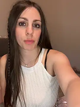 Snapshot of Loella-Rose chatting on March 10, 2025, 9:07 pm Loella-Rose online show from March 10, 2025, 9:07 pm