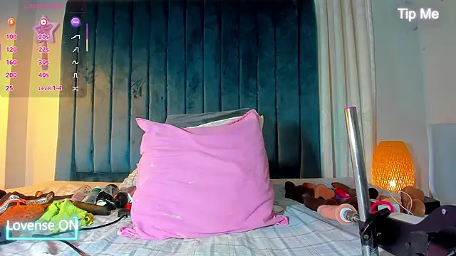 blondehorny69 online show from September 10, 2025, 7:03 pm