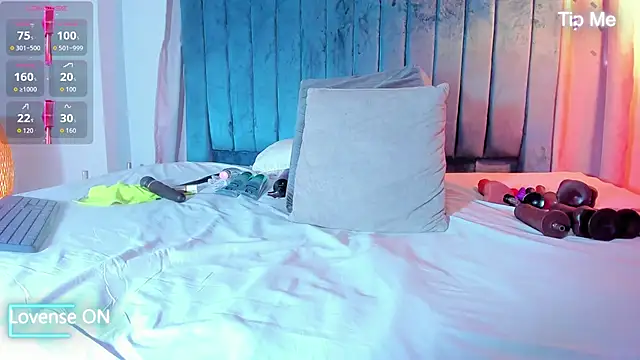 blondehorny69 online show from December 19, 2025, 7:10 pm