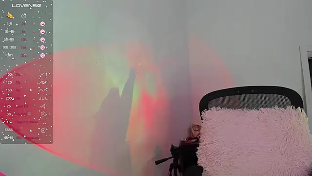 Snapshot of youpinkgirl_ chatting on January 2, 2025, 2:00 am youpinkgirl online show from January 2, 2025, 2:00 am