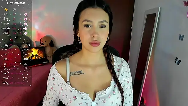 Snapshot of youpinkgirl_ chatting on January 11, 2025, 1:06 am youpinkgirl online show from January 11, 2025, 1:06 am