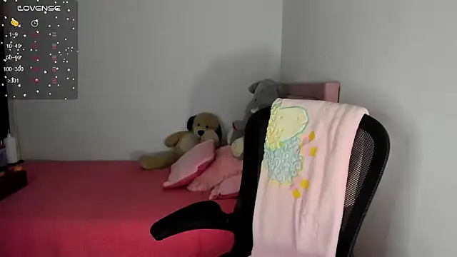 Snapshot of youpinkgirl_ chatting on February 7, 2025, 12:31 am youpinkgirl online show from February 7, 2025, 12:31 am