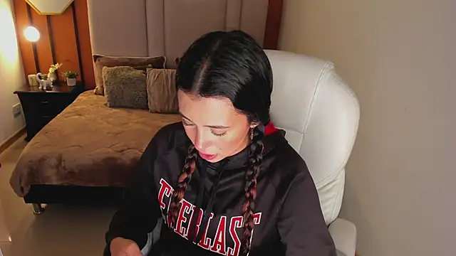 Snapshot of youpinkgirl_ chatting on September 24, 2025, 8:12 pm youpinkgirl online show from September 24, 2025, 8:12 pm