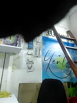 Sophie-hatter online show from March 13, 2025, 7:50 pm