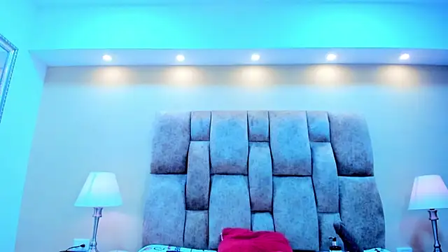 MiiaHot online show from March 10, 2025, 8:23 pm