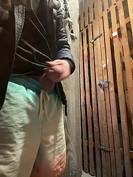 czruz online show from March 17, 2025, 8:07 am