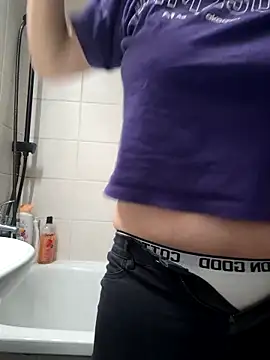 czruz online show from December 18, 2025, 9:21 pm