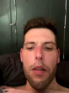 Snapshot of Tall_ItalianGuy chatting on November 7, 2025, 8:20 pm Tall ItalianGuy online show from November 7, 2025, 8:20 pm