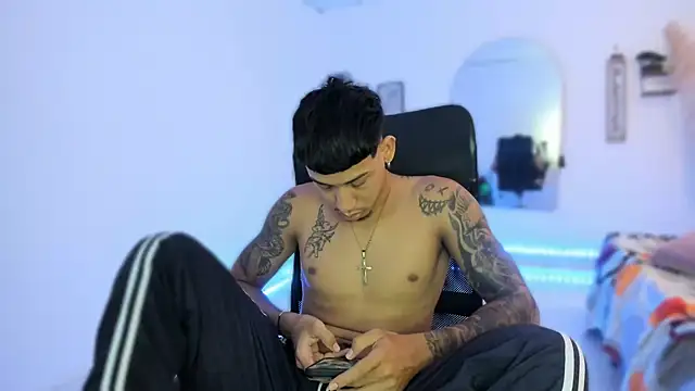 slim master12 online show from November 15, 2025, 3:04 am