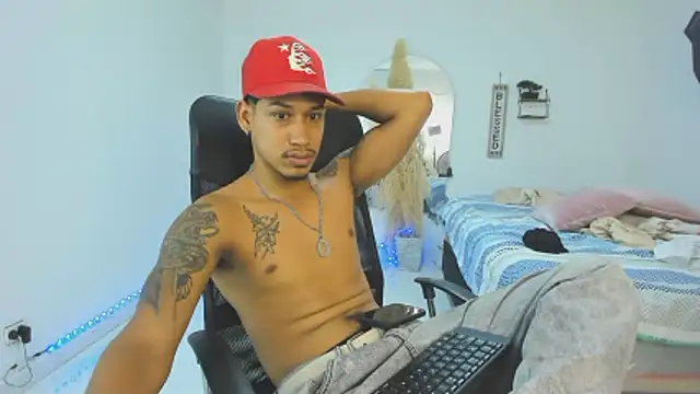 slim master12 online show from February 19, 2026, 10:28 pm