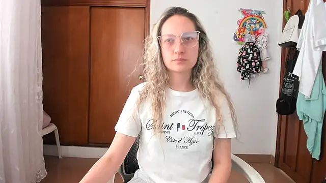 Adele johnsonn1 online show from October 22, 2025, 3:01 pm