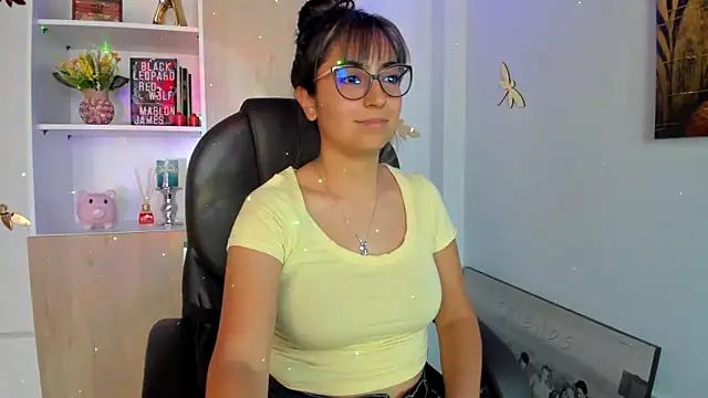 Snapshot of Isabellaa22_1 chatting on February 14, 2025, 3:58 pm Isabellaa22 1 online show from February 14, 2025, 3:58 pm