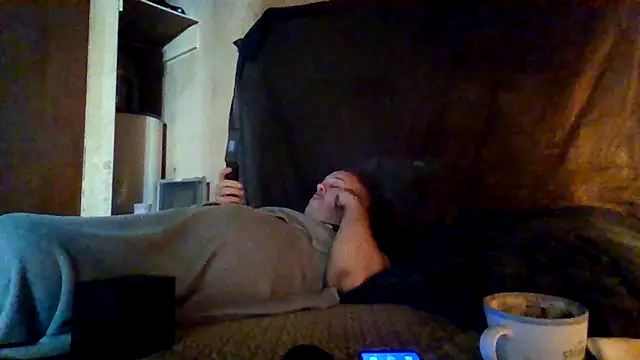 Nightshade7712 online show from November 12, 2025, 5:46 pm