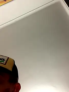 Snapshot of Gigolo_profissional chatting on October 10, 2025, 12:31 am Gigolo profissional online show from October 10, 2025, 12:31 am