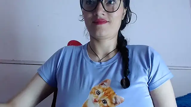 Snapshot of lunazulsj chatting on March 14, 2025, 12:29 pm lunazulsj online show from March 14, 2025, 12:29 pm