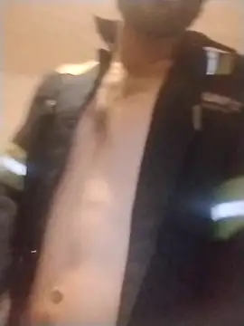 Snapshot of SolitaryMisfit8 chatting on September 25, 2025, 9:46 am SolitaryMisfit8 online show from September 25, 2025, 9:46 am