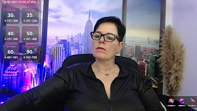 Snapshot of ninarandmann chatting on January 3, 2025, 5:20 pm ninarandmann online show from January 3, 2025, 5:20 pm