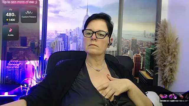 Snapshot of ninarandmann chatting on February 24, 2025, 6:26 pm ninarandmann online show from February 24, 2025, 6:26 pm