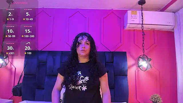 hanny milf online show from June 7, 2026, 12:20 pm