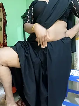 Idhika Paul online show from March 6, 2025, 5:43 pm