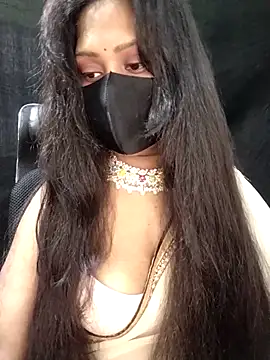 Idhika Paul online show from September 22, 2025, 1:18 am