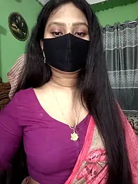 Snapshot of Idhika_Paul chatting on April 28, 2026, 2:27 am Idhika Paul online show from April 28, 2026, 2:27 am