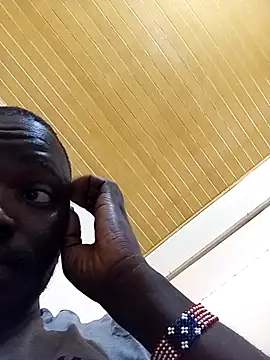 MaskedGQ online show from November 30, 2025, 11:03 am