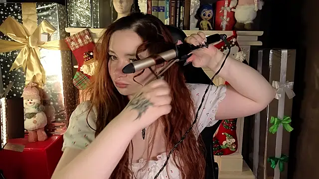 carolina elf online show from December 24, 2024, 5:27 am