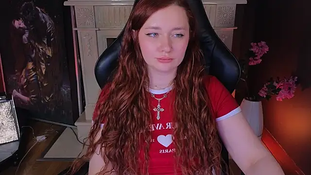 carolina elf online show from March 11, 2025, 7:14 pm