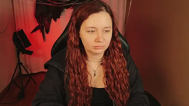 carolina elf online show from November 6, 2025, 6:14 am