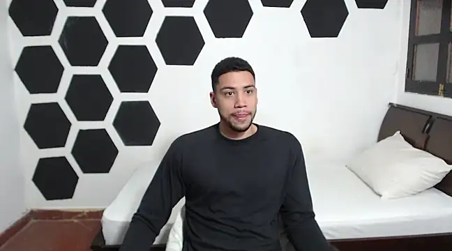 Jhors  Collens online show from January 24, 2025, 12:52 am