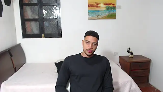 Jhors  Collens online show from September 17, 2025, 3:30 am