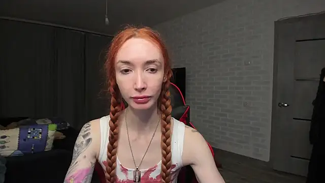 Roxy Silver online show from December 2, 2024, 6:54 pm