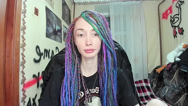 Roxy Silver online show from December 5, 2024, 8:11 pm