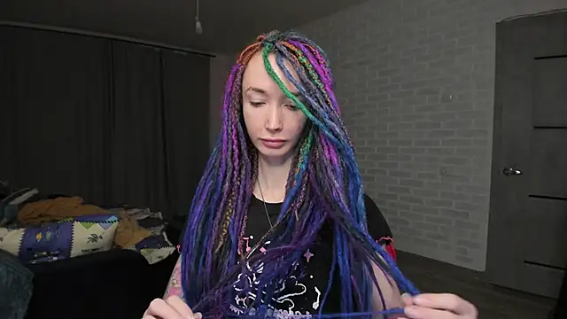 Roxy Silver online show from December 19, 2024, 6:56 pm