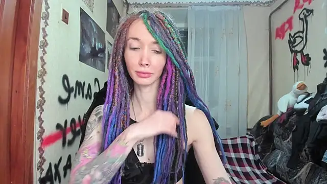 Roxy Silver online show from January 24, 2025, 8:32 pm