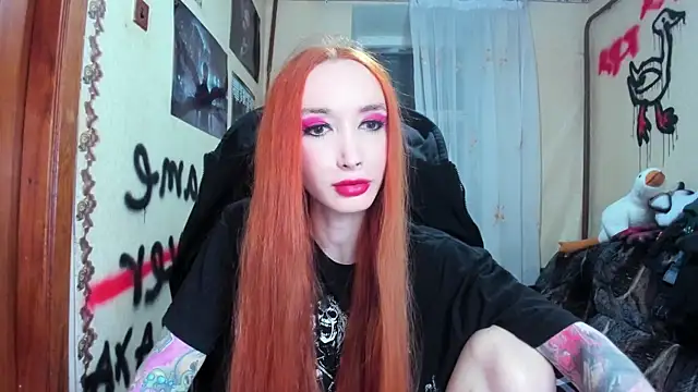 Roxy Silver online show from March 22, 2025, 8:15 pm