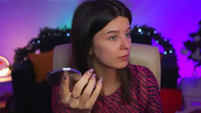 NicoleMun online show from January 26, 2025, 5:23 am