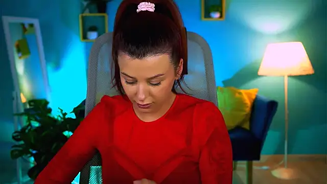 NicoleMun online show from February 9, 2026, 1:48 pm