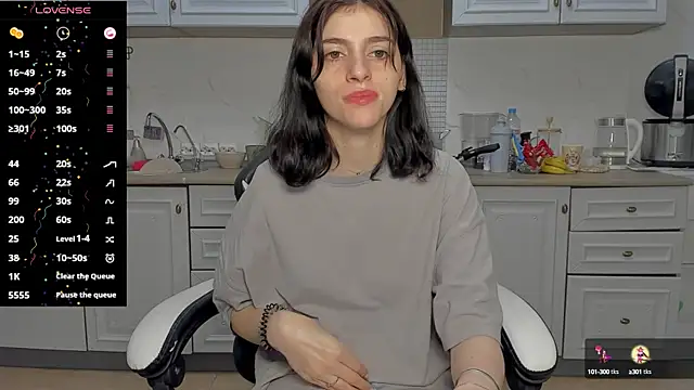 broosnica1 online show from January 13, 2025, 9:41 am